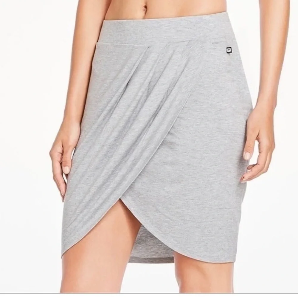 Fabletics Women’s Heathered Gray Soft Stretchy Fitted Wrap Skirt Plus Size XXL